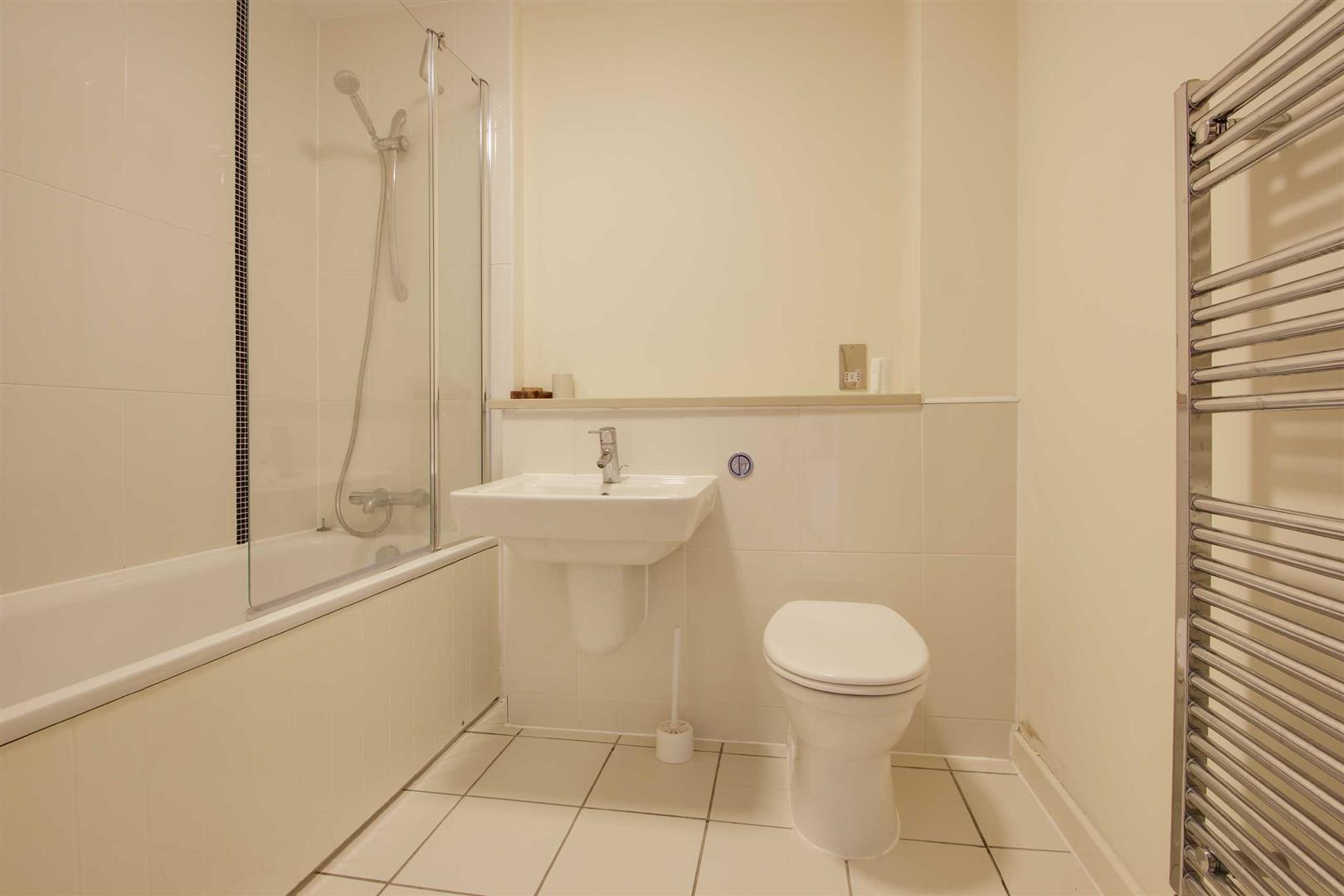 Manhattan House, Central Milton Keynes, Milton Keynes